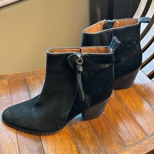 Jigsaw Black Ankle Boots Booties Side Zipper Size 39/8